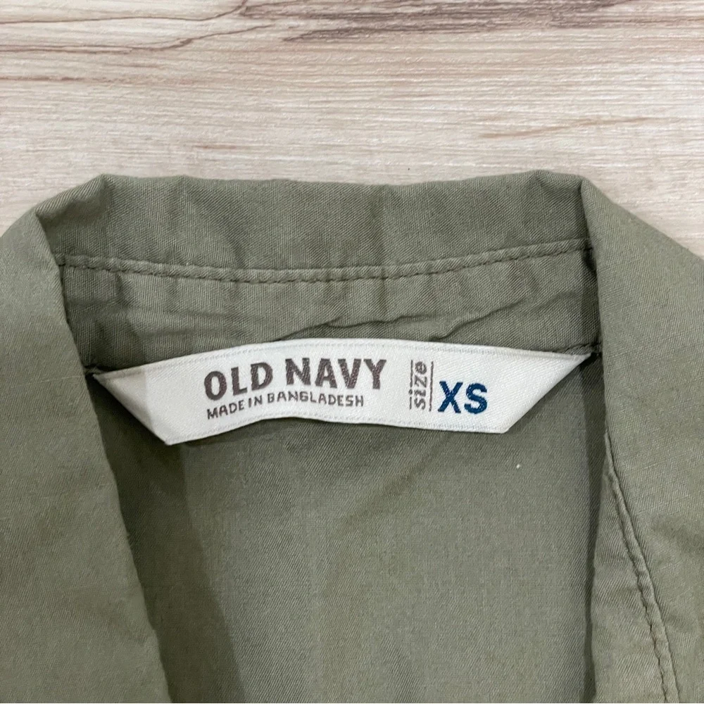 Old Navy Boys Button Down Size XS